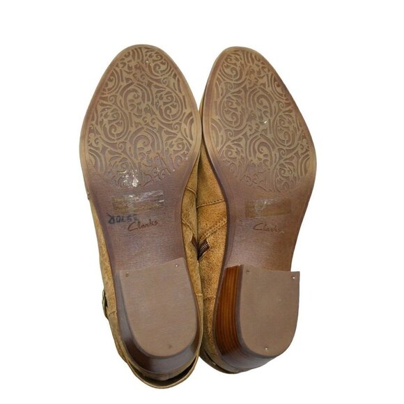 Clarks Boots Sz 7.5 Ankle Western Harness Booties Heels Brown Leather Spye Belle - Picture 2 of 10